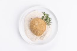 Биточек куриный с грибным соусом