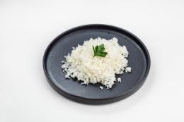 Припущенный рис с маслом